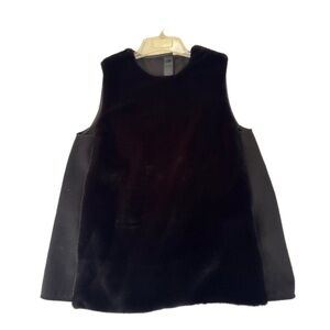 Women’s Elegant Black faux fur vest